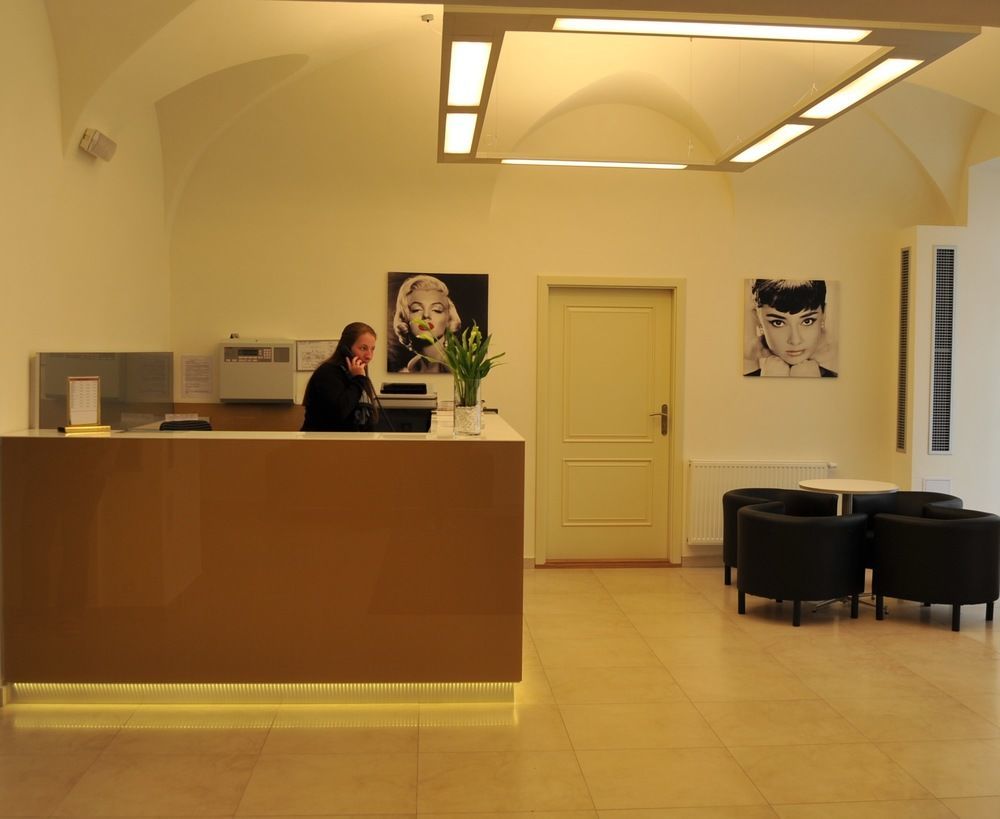 Hotel Malta Karlovy Vary Esterno foto