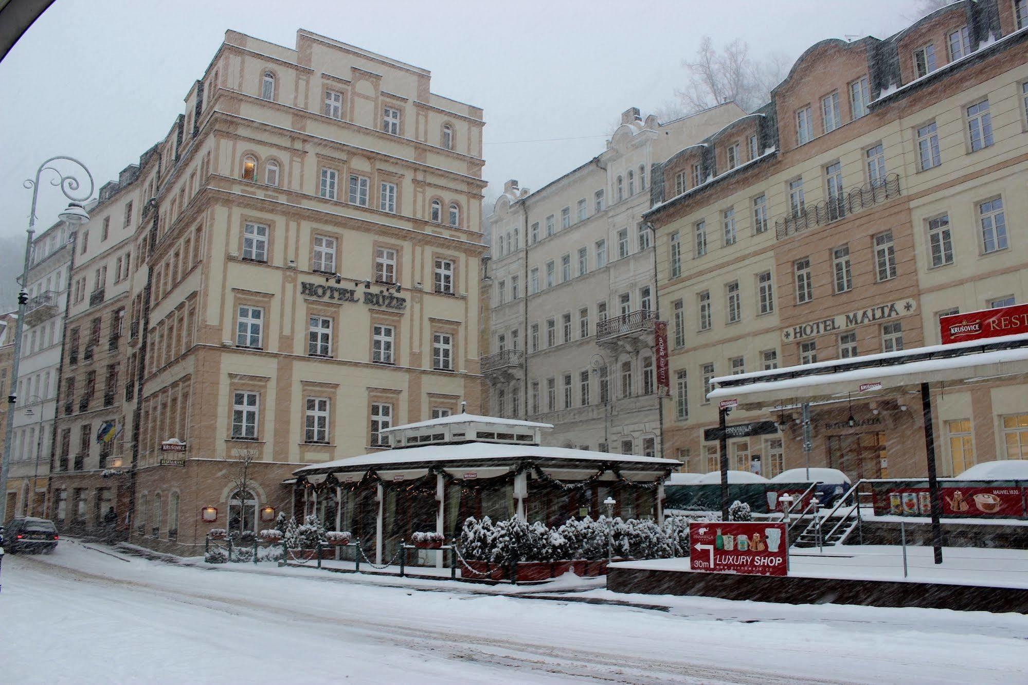 Hotel Malta Karlovy Vary Esterno foto
