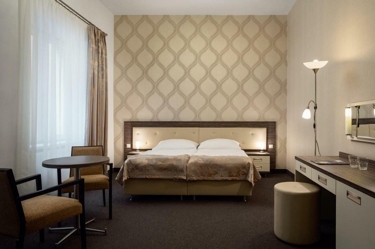 Hotel Malta Karlovy Vary Esterno foto